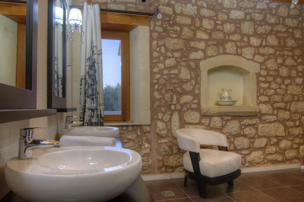 Green Paradise Villa Margaritai Room photo